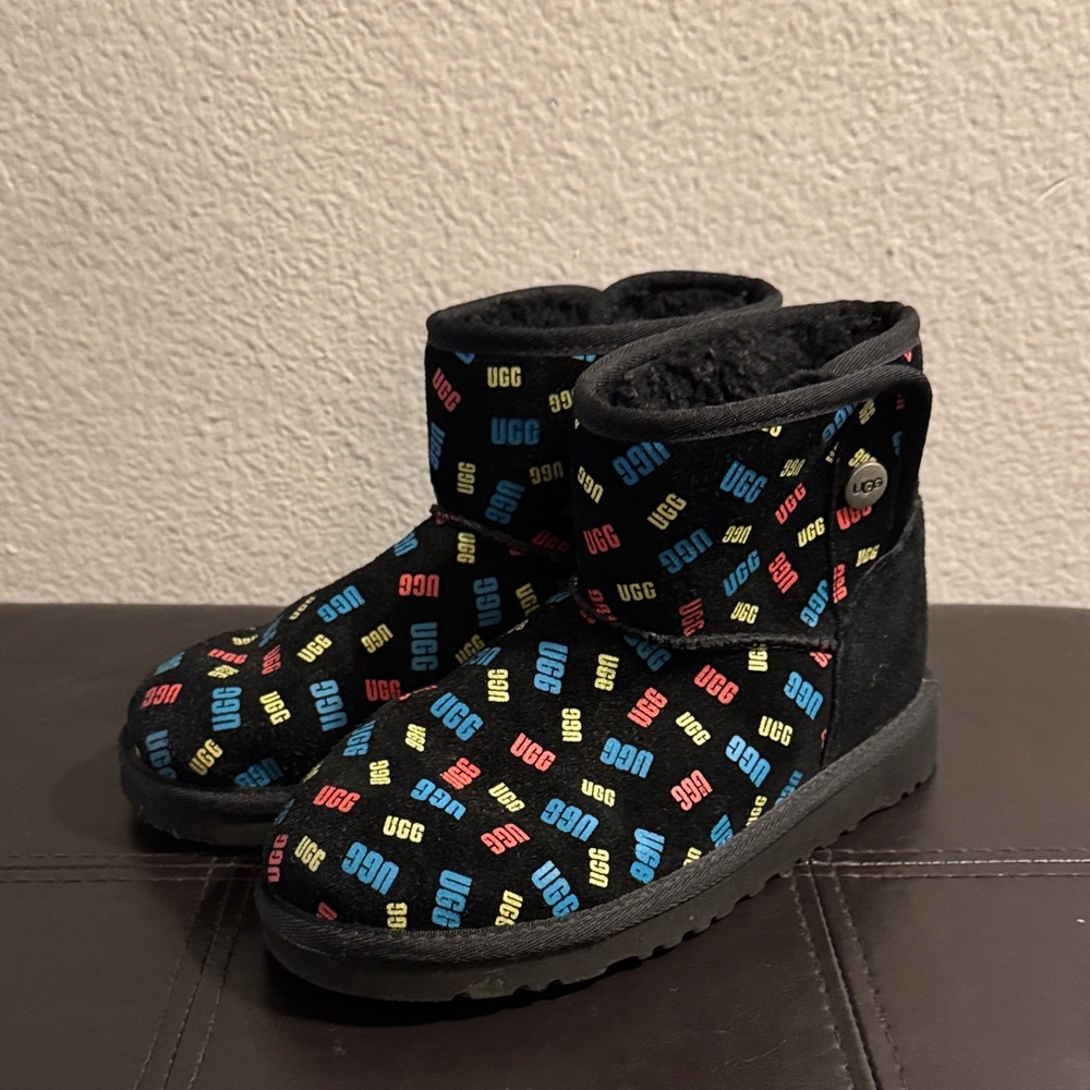 UGG Jona Confetti Logo Boots